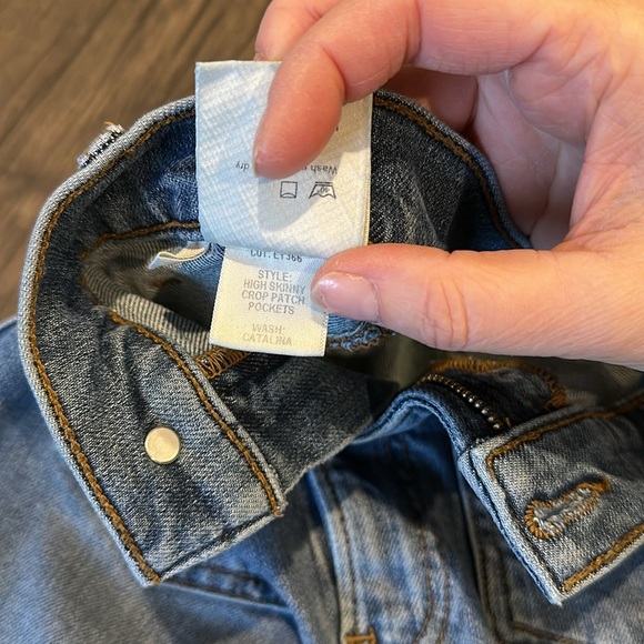 REFORMATION High Skinny Crop Patch Pockets Jeans in Catalina wash Size 28 - Picture 6 of 9